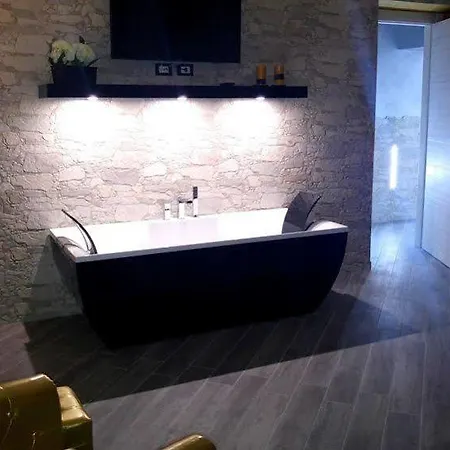 فندق First 3*